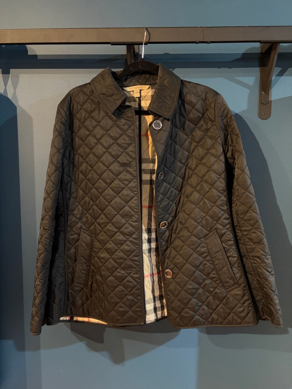 Burberry Black Quilted Lightweight Jacket with Signature Check Lining